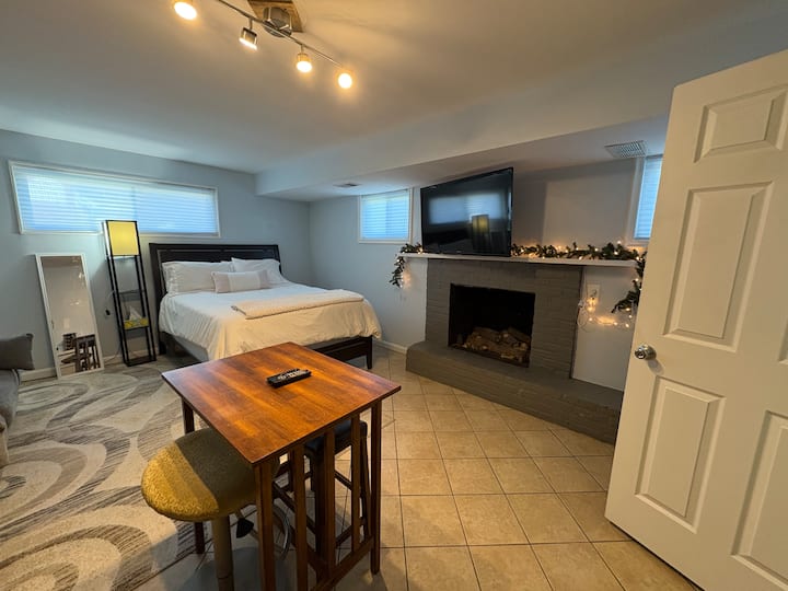 Private Suite In Springfield - Burke, VA