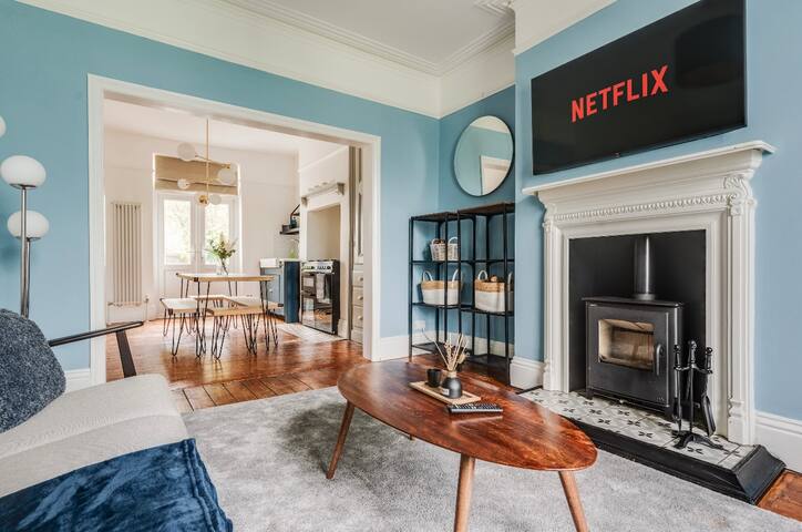 Manchester | Park View | Games Room | Sleeps 10 gallery image 5