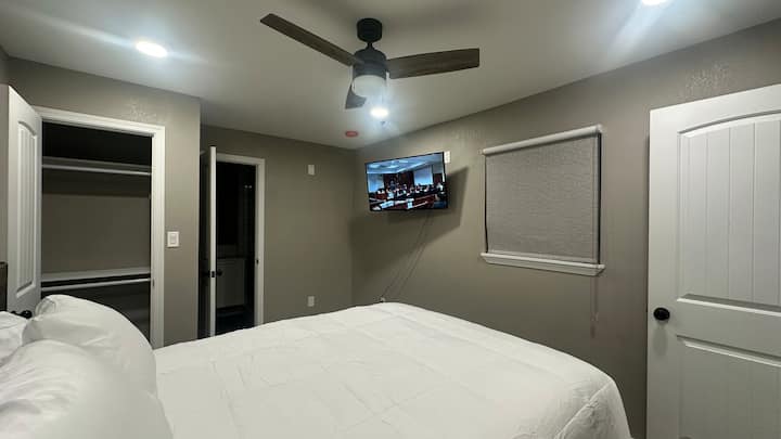 Queen size luxury bed. 