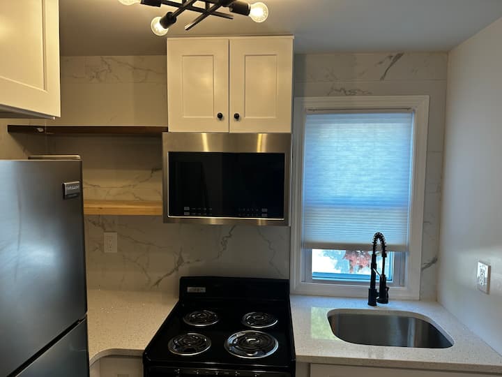Comfortable Private Room #1 & Private Bathroom - Oceanside, NY