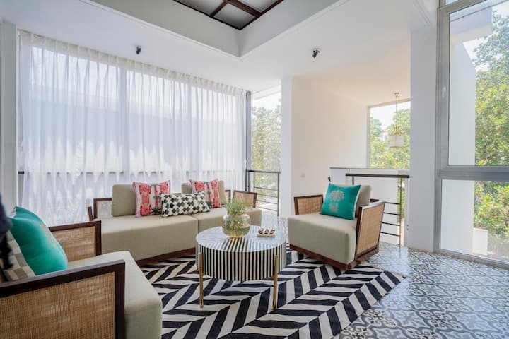 Living room image 1
