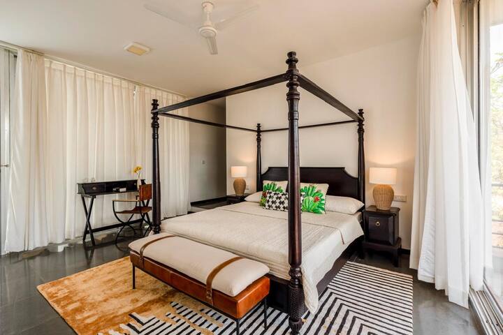 Bedroom 1 image 3