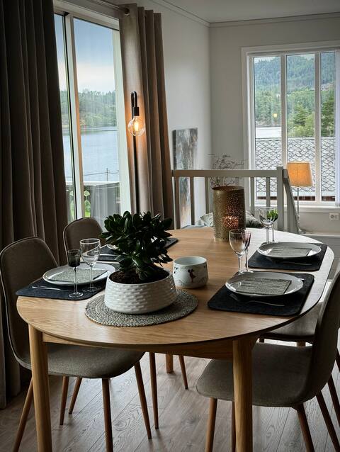 Popular Airbnb listing: Location near lake and mountains in Kvinnherad