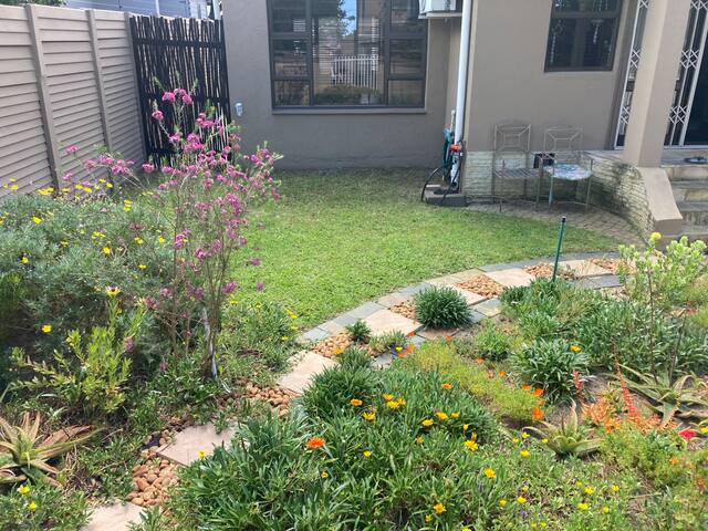 Bougainvillea House Boston, 3 bedrooms gallery image 4