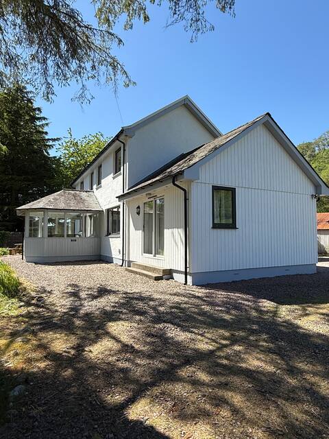 Highland Hideaway for 8