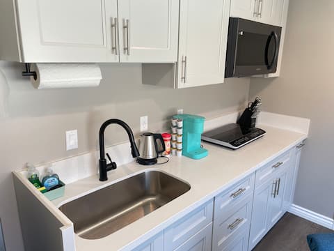 Top Airbnb: 2024 NEW BUILT Private Safe 1B1B with kitchen in Hacienda Heights
