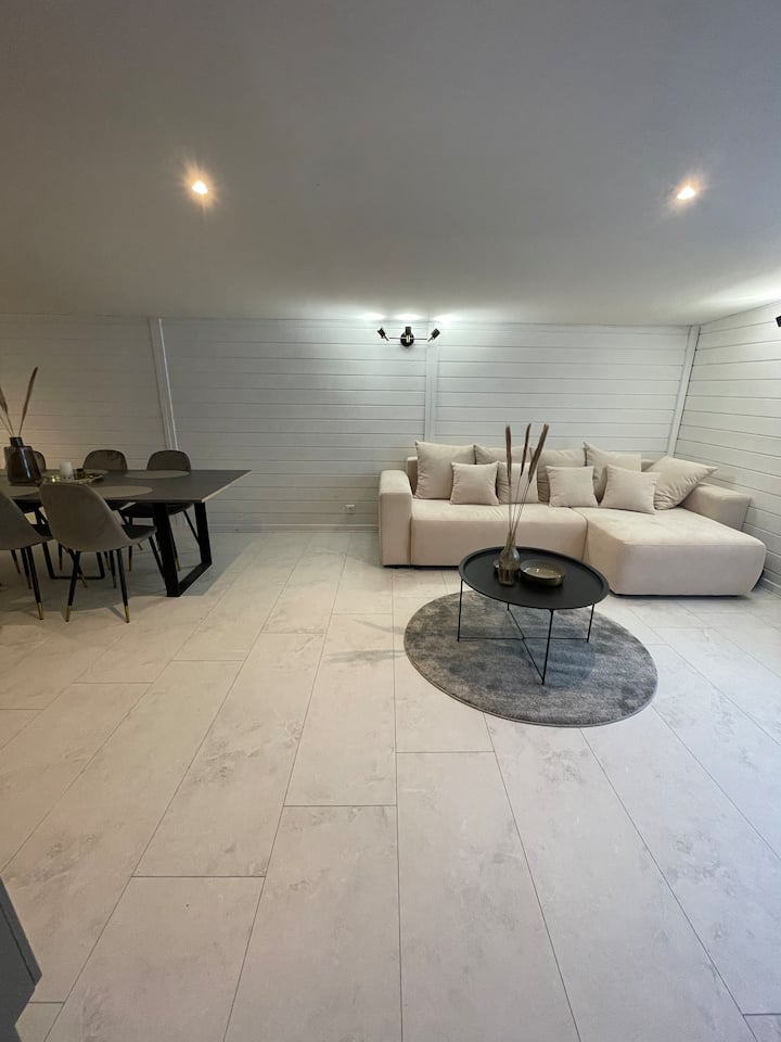 Maison Centre Ville Avec Parkings Privés - Larmor-Plage