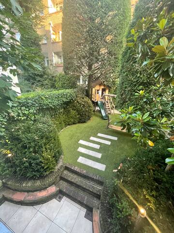 Canal House on the Prinsengracht (Grachtengordel) gallery image 3