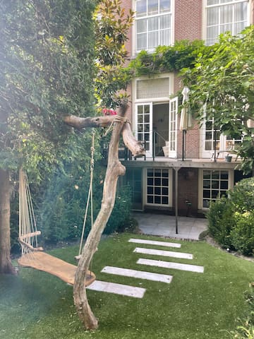 Canal House on the Prinsengracht (Grachtengordel)