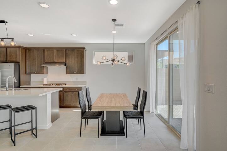 Full House in Las Vegas gallery image 2