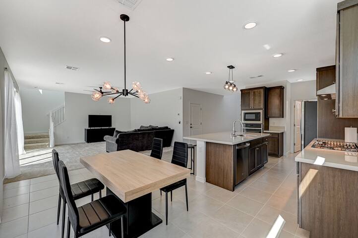 Full House in Las Vegas gallery image 4