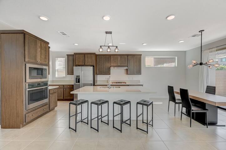 Full House in Las Vegas gallery image 5