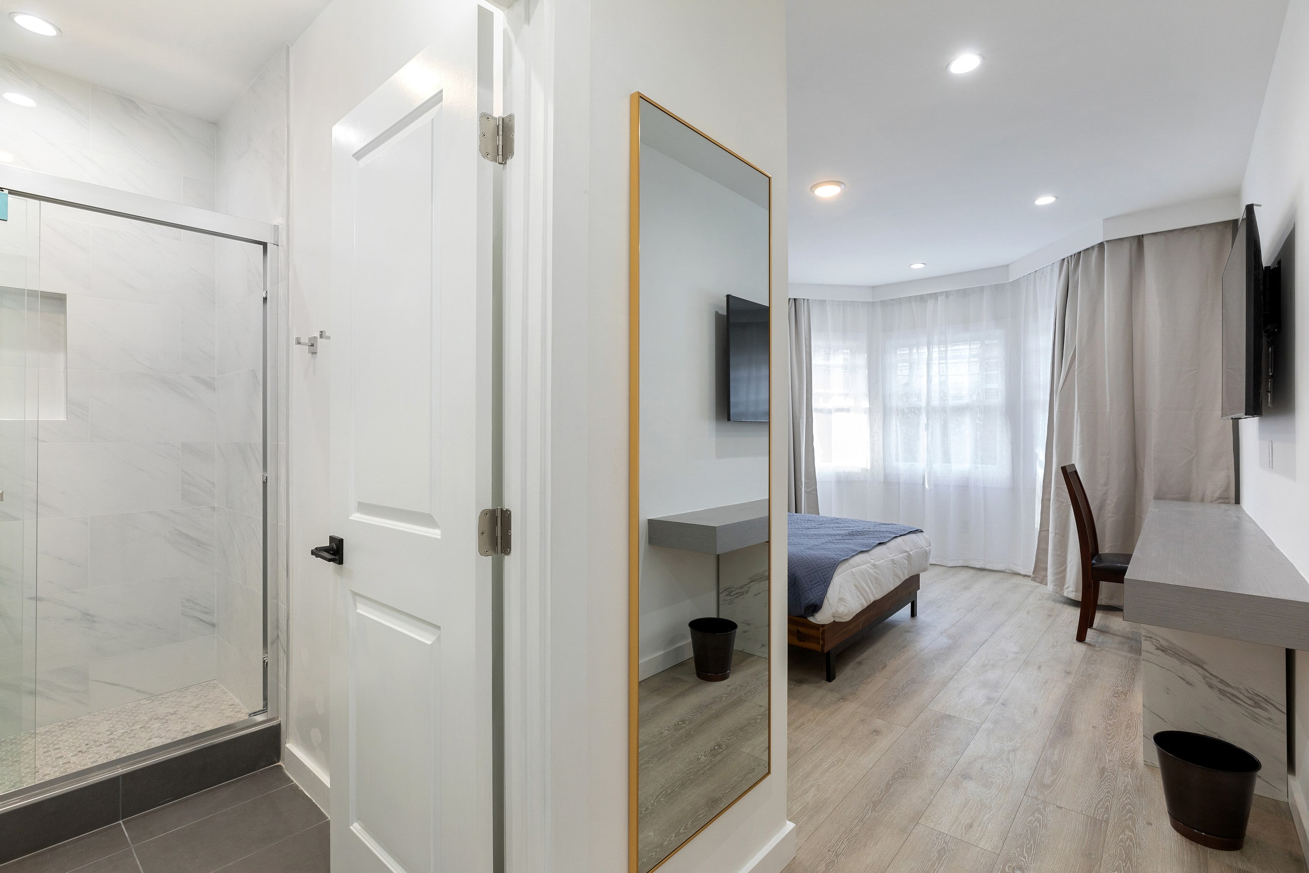 Home in San Francisco · ★4.97 · 4 bedrooms · 4 beds · 4 baths - Image 19