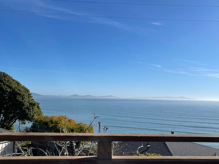 Beach Oasis With Unmatched Views - Stinson Beach, CA