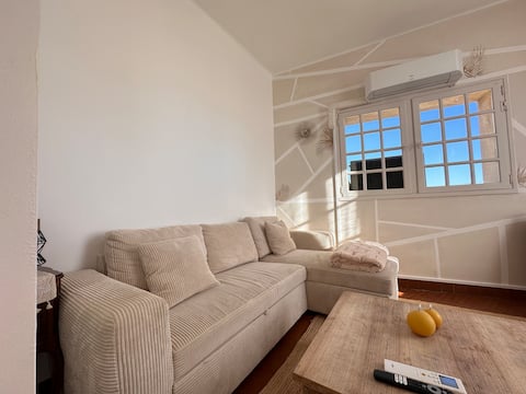 Top Airbnb: Apartment with view of the Eure Valley in Uzès