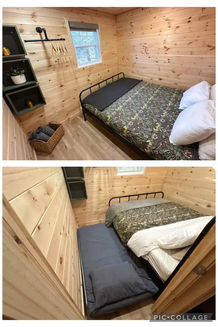 Trundle bed, perfect for a child or a person with special needs. Please do not hesitate to contact us if you have any needs in this regard.