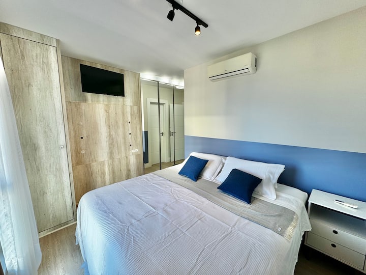 Schlafzimmer 1