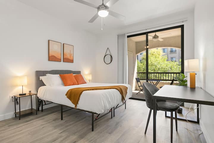 Cozysuites Glendale By The Stadium With Pool! 14 - Glendale, AZ