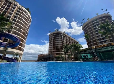 Private Stylish Retreat Haven Luxurious Pool & Gym