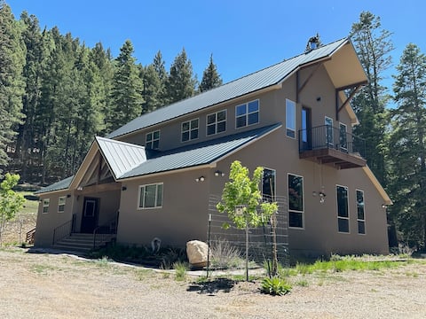 Mountain Majesty | Private Estate w/ Game Room
