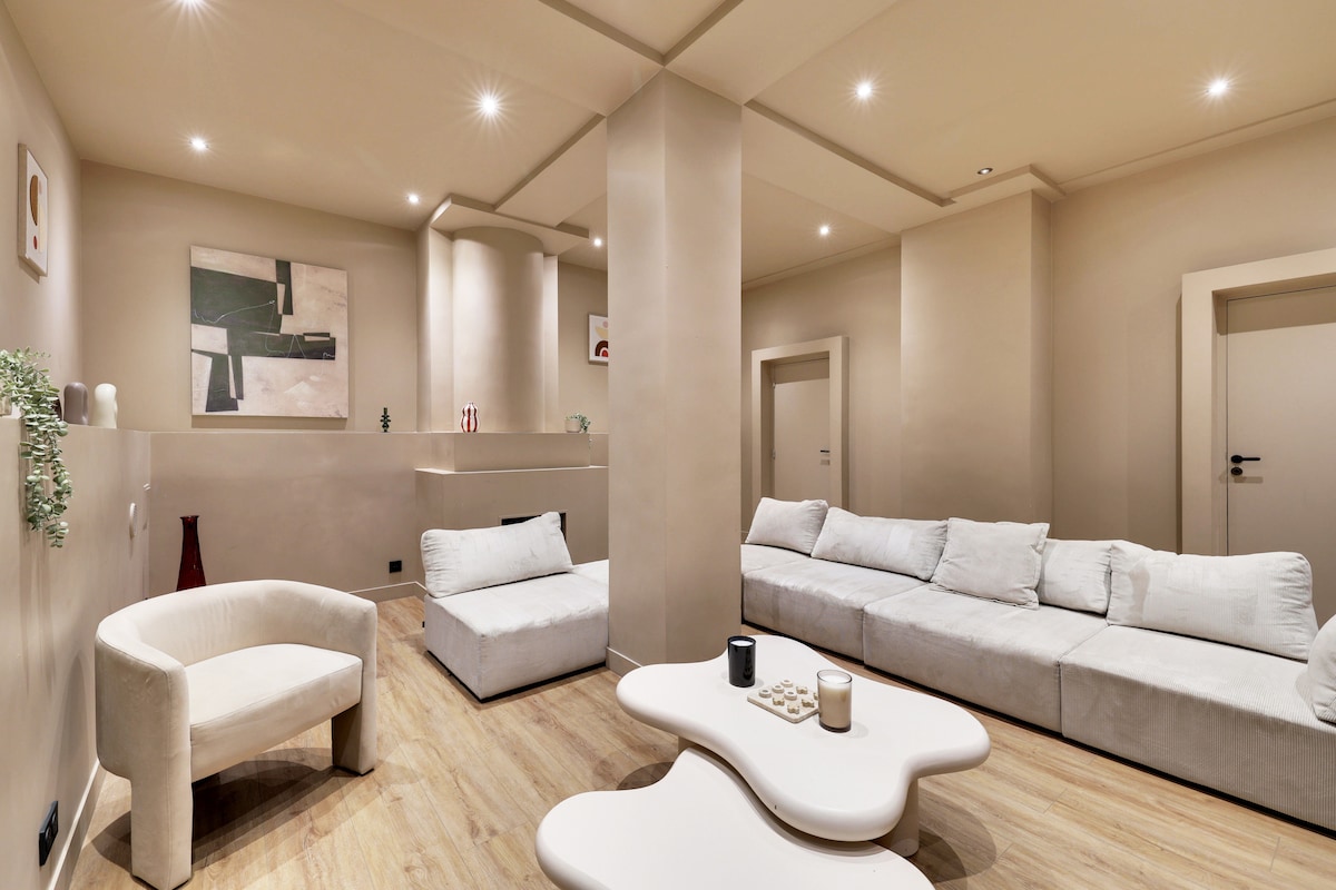 Maison Roseau — view 2