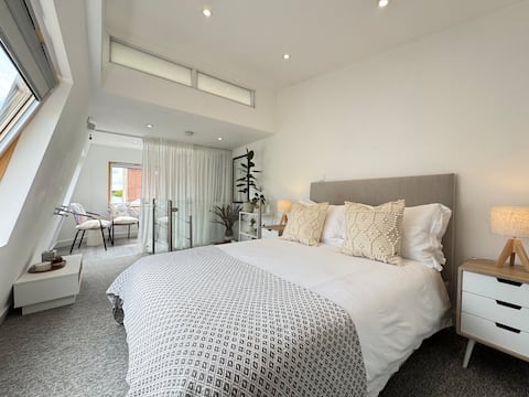 Top performing Airbnb: Nelsonville in City Of Portsmouth