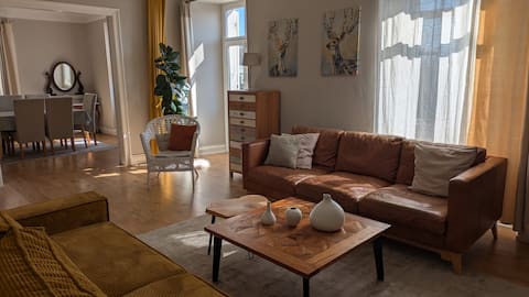 Maison de Maître
"At Amélie's"