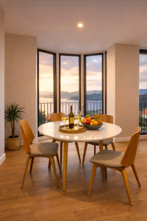 Ocean view · Spacious and bright · 2 bedrooms