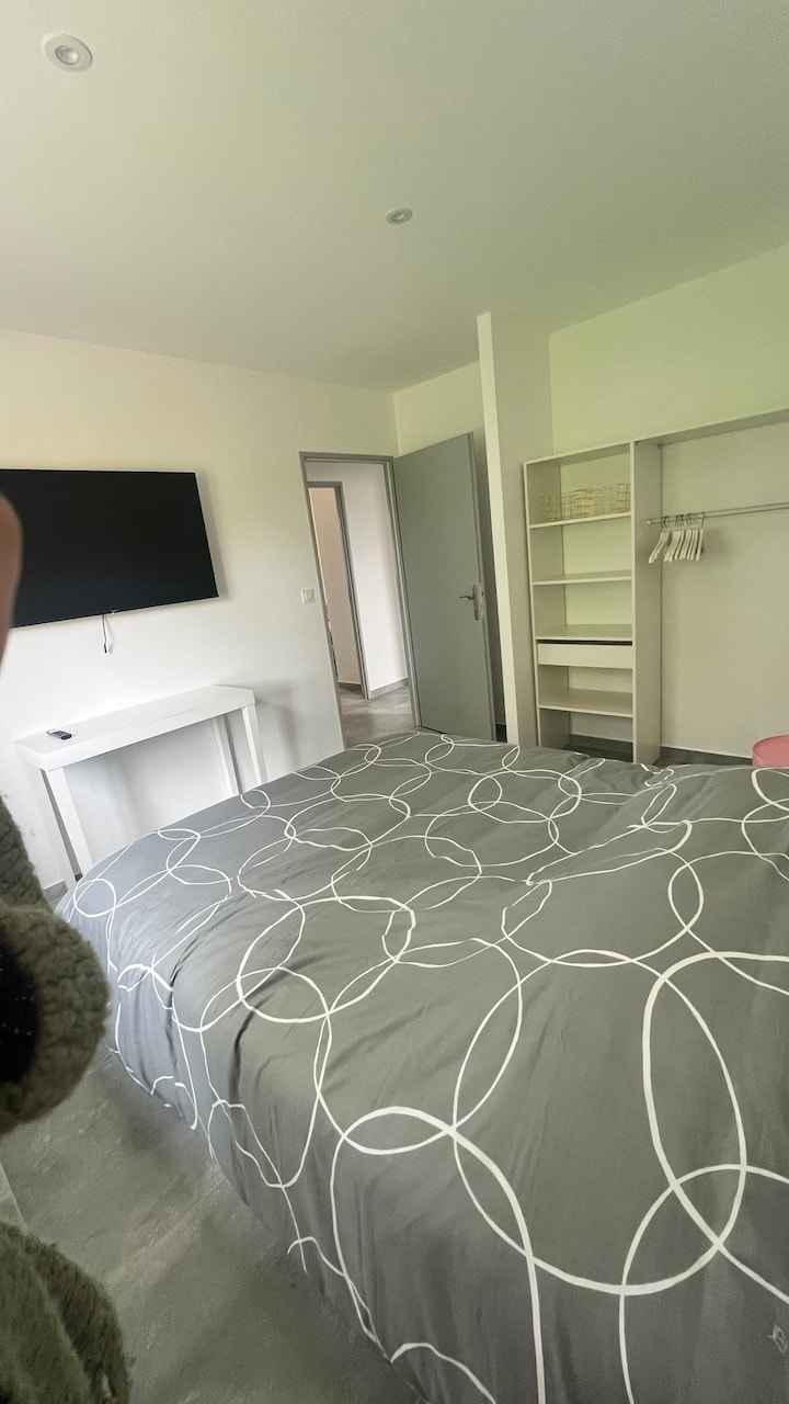 საძინებელი 1