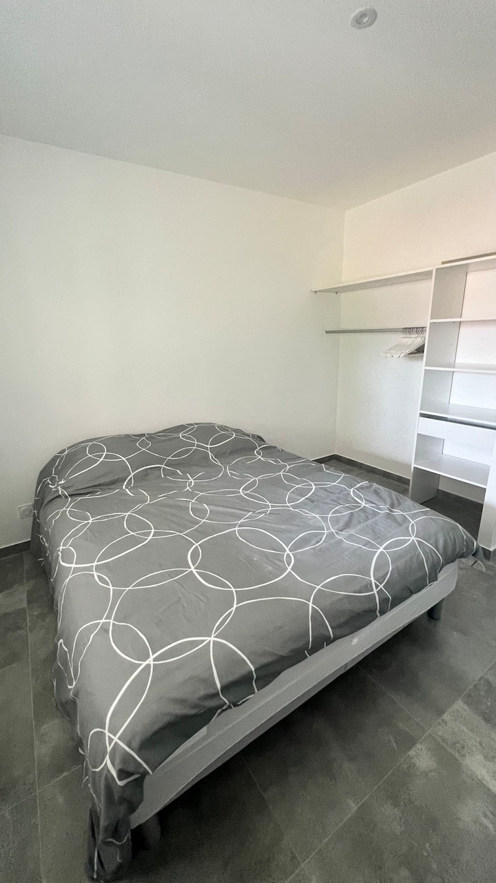 საძინებელი 2