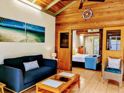Top performing Airbnb: Beachside Cottage - A Private Peaceful Hidden Gem in Nelly Bay
