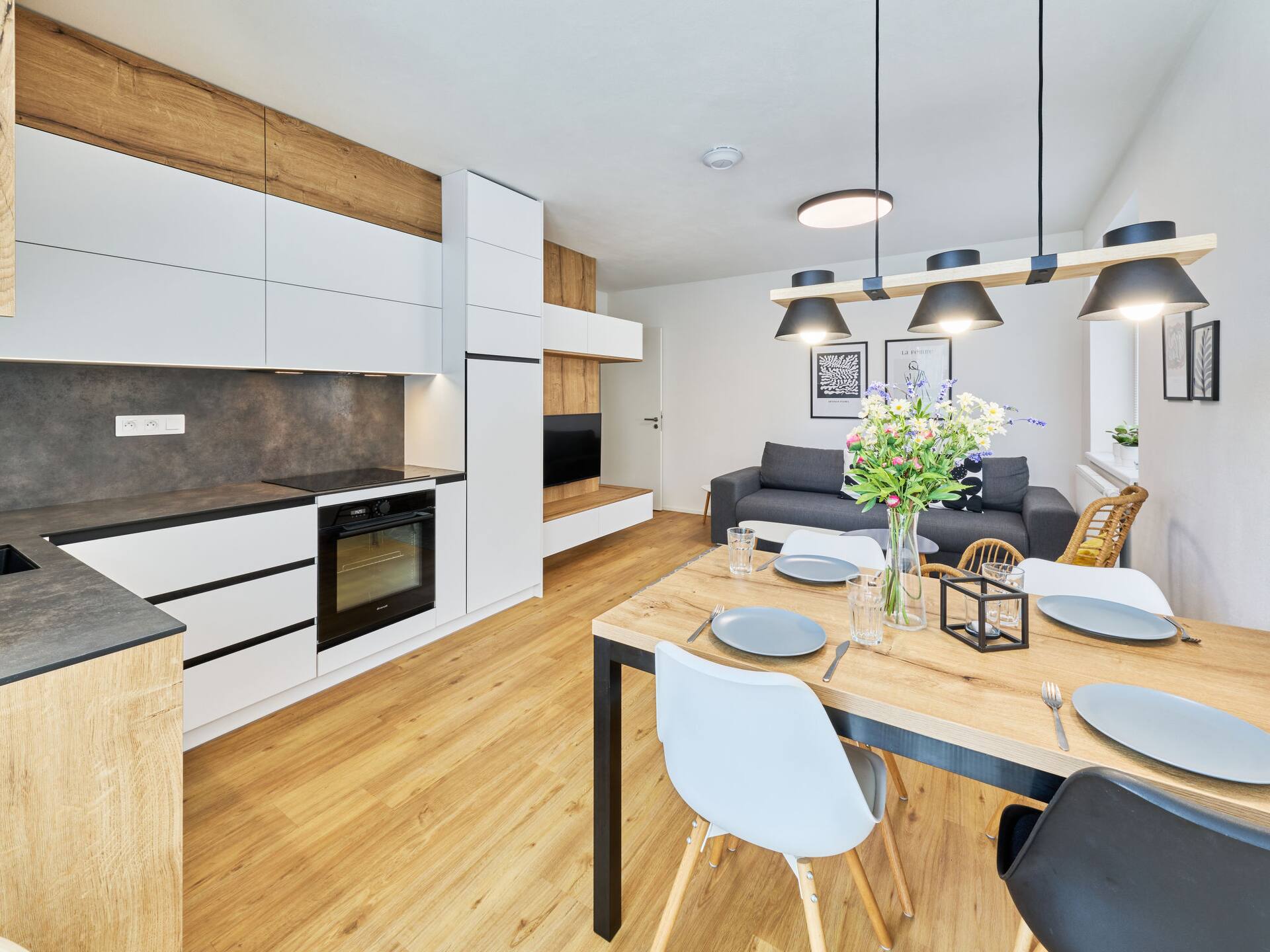 Apartment Modern Mountain Terrace Retreat & Pets by Interhome