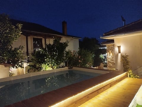 “Oneiropetra” Luxury House