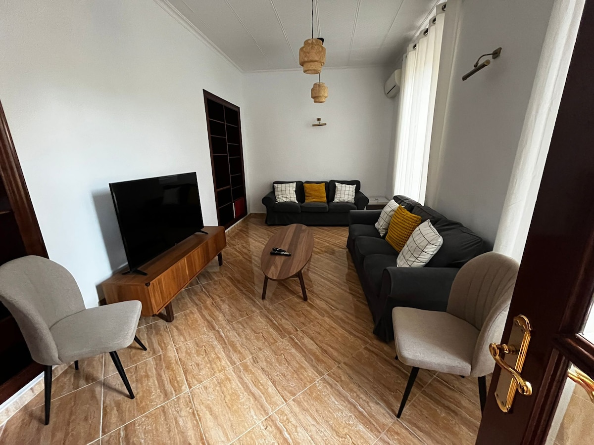 Top performing Airbnb: Great house near the beach in Echeverría Del Palo