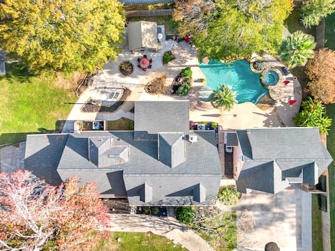 Luxury Oasis Retreat in Houston