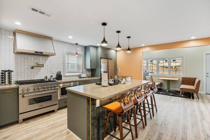 Alluring Avondale Abode gallery image 2