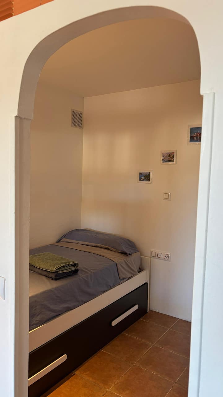 საძინებელი 2