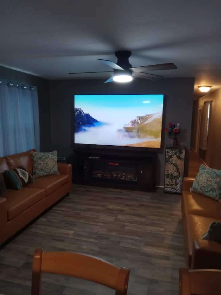 Your Own Home.  Great Reviews! - Mount Vernon, OH