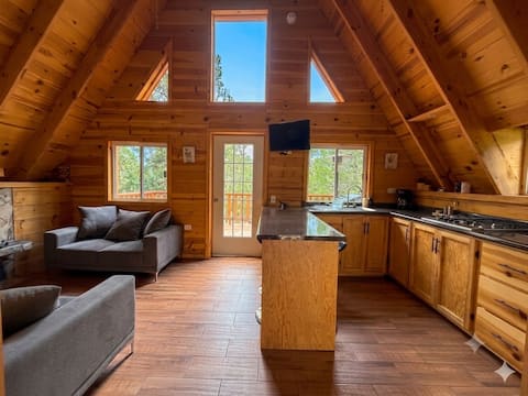 GlampingMORET Beautiful Alpine Cabin M3 with Fireplace