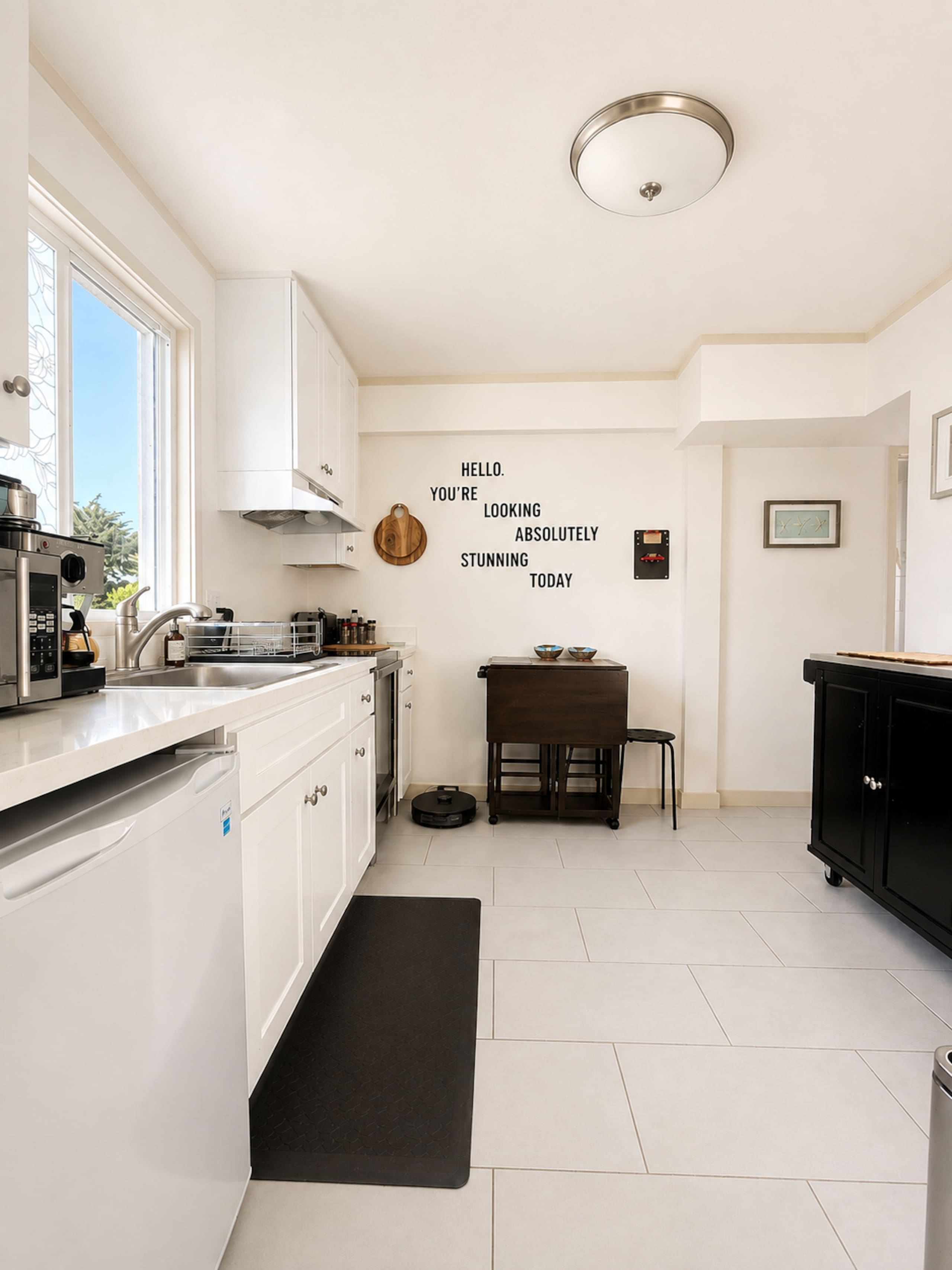 Cozy SF Escape with Ocean Views - Image 7