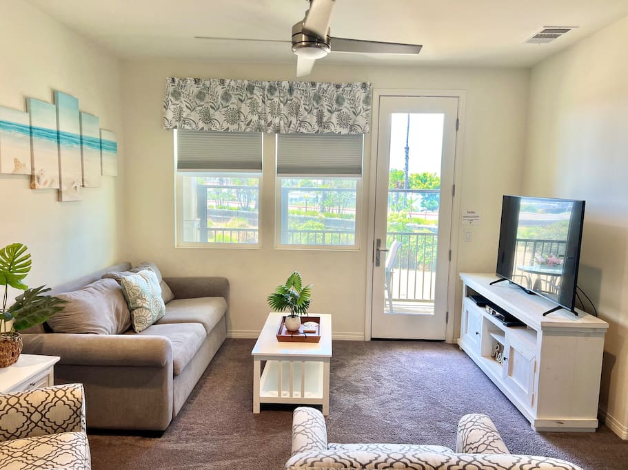 2 Bedroom! AC! Garage! Imperial Beach Townhouse