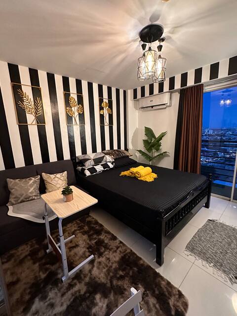 Cebu Staycation1 Wi-Fi, Netflix, Balcony & Pool