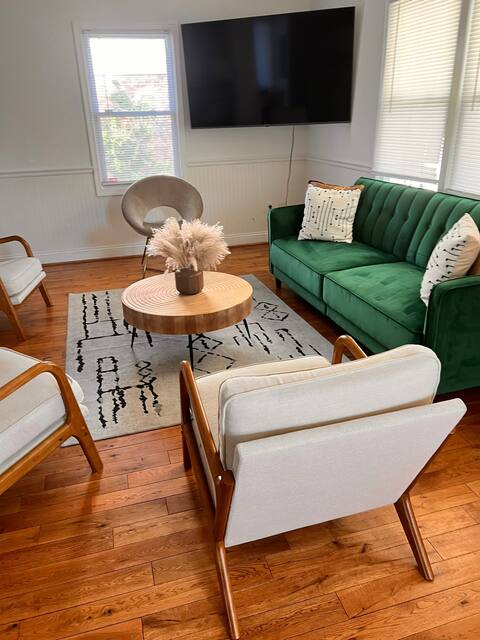 Takoma Park home ~ DC blks away