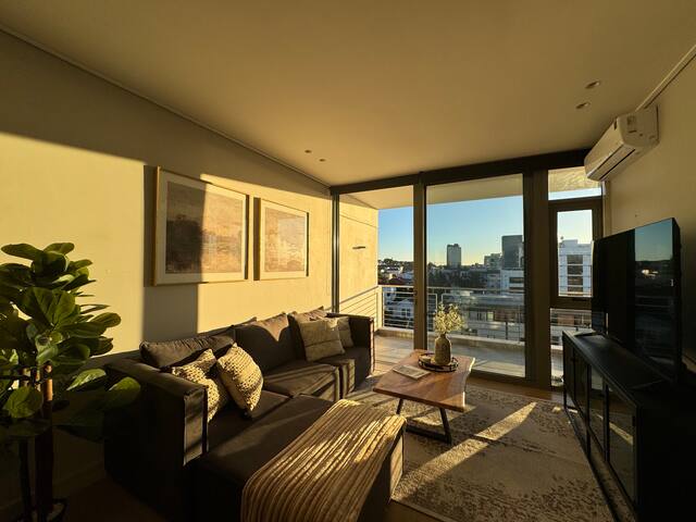 Central Luxury Apartment | Pool & Panoramic Views gallery image 2