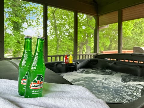 Riverfront Bliss-Private River Dock and Hot Tub!