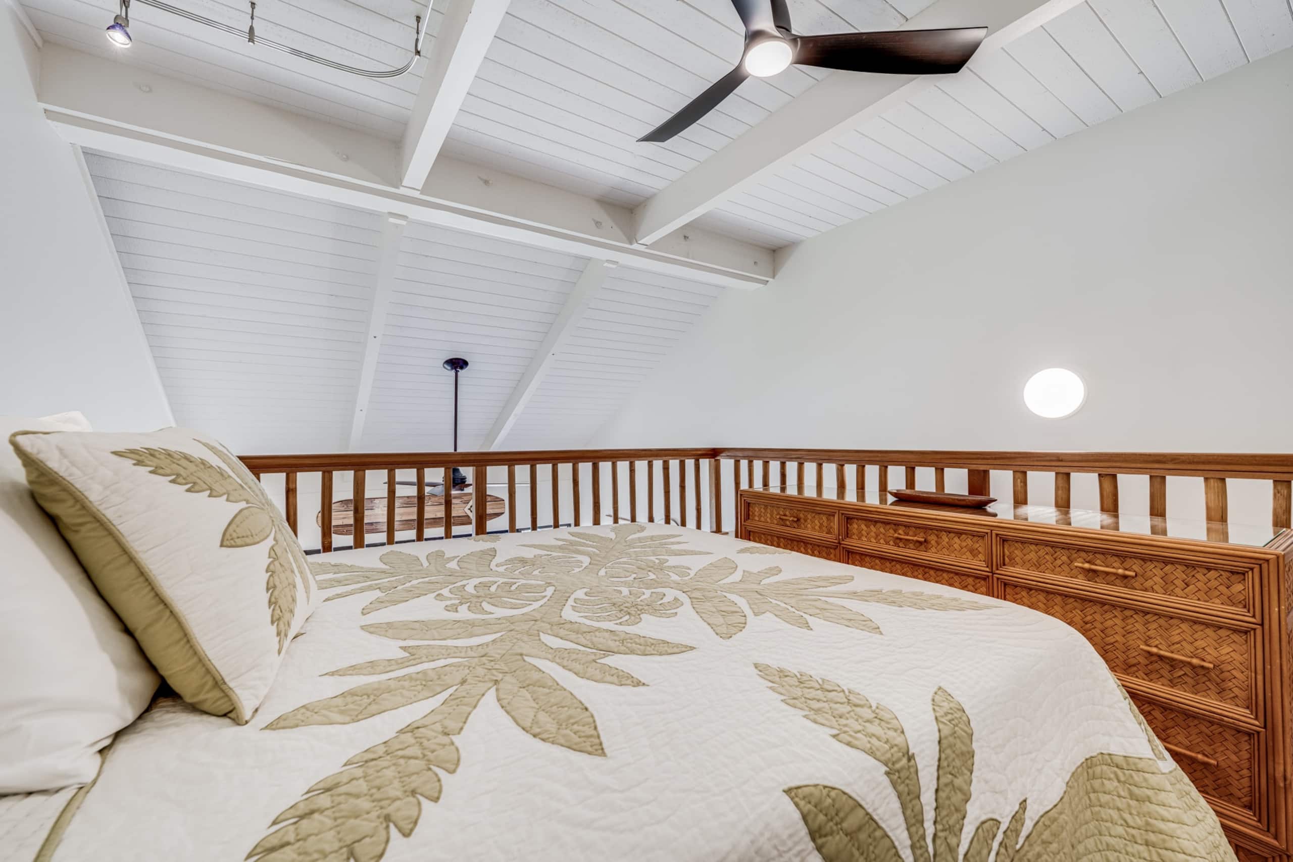 Condo in Wailuku · ★4.98 · 2 bedrooms · 3 beds · 2 baths - Image 23