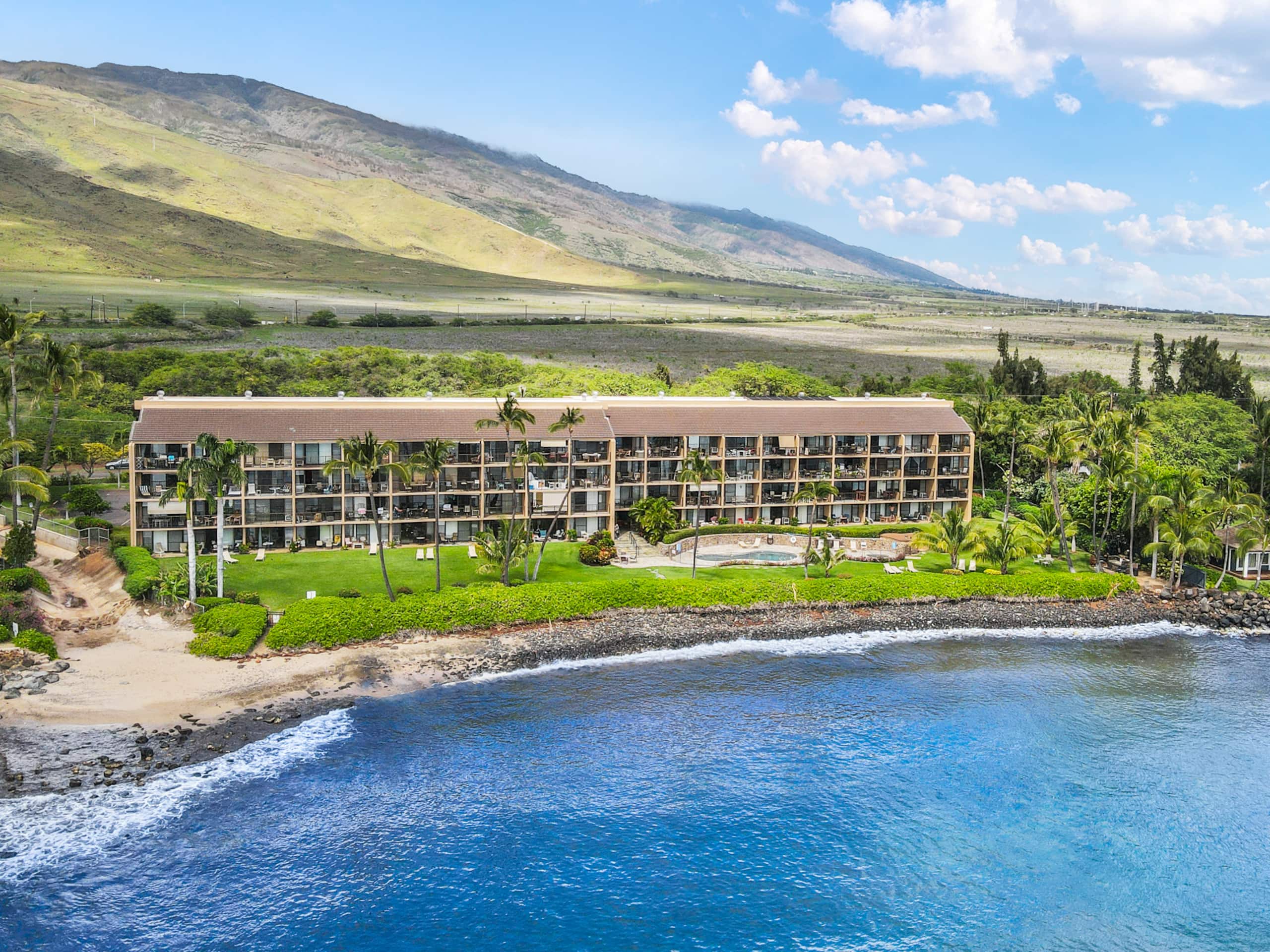 Condo in Wailuku · ★4.98 · 2 bedrooms · 3 beds · 2 baths - Image 54