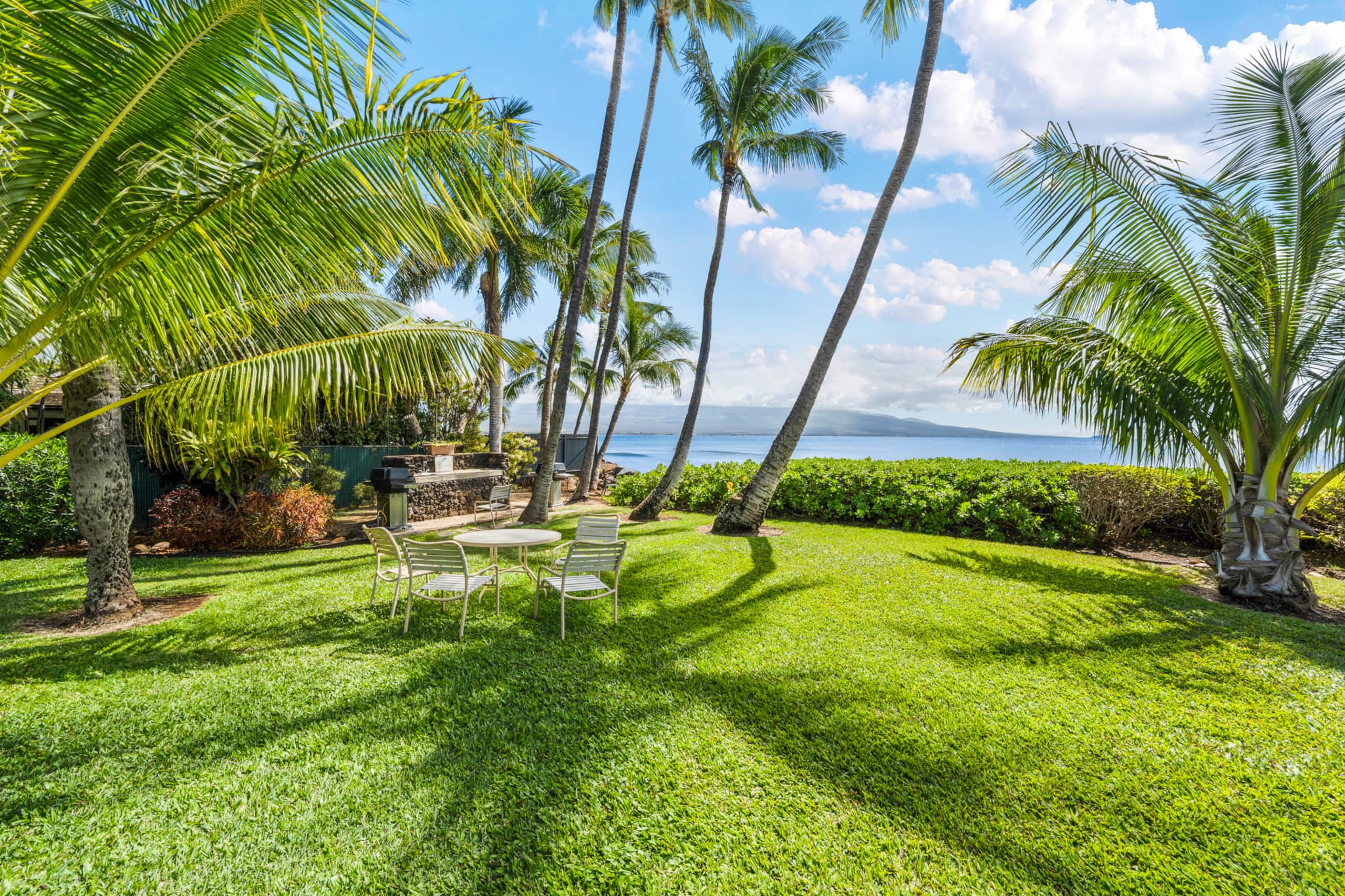 Condo in Wailuku · ★4.98 · 2 bedrooms · 3 beds · 2 baths - Image 48