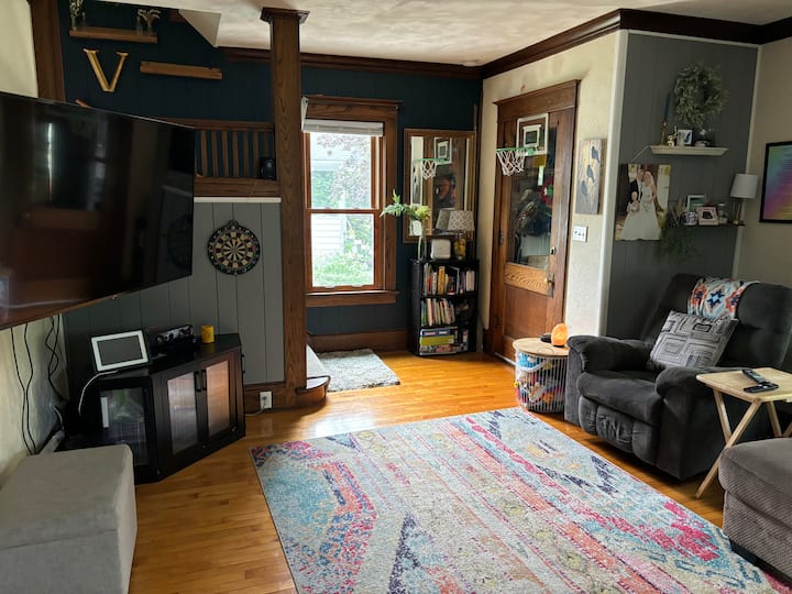 Stay Near Eaa – Comfortable & Convenient! - Oshkosh, WI