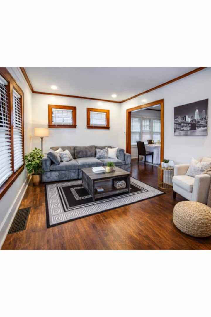 Stylish Retreat | Mins From Rit Uofr & Airport - Rochester, NY